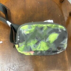 lululemon tie dye belt bag nwt